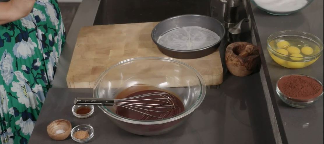 Living By Design: Flourless Chocolate Cake