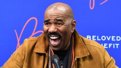 steve harvey laughing