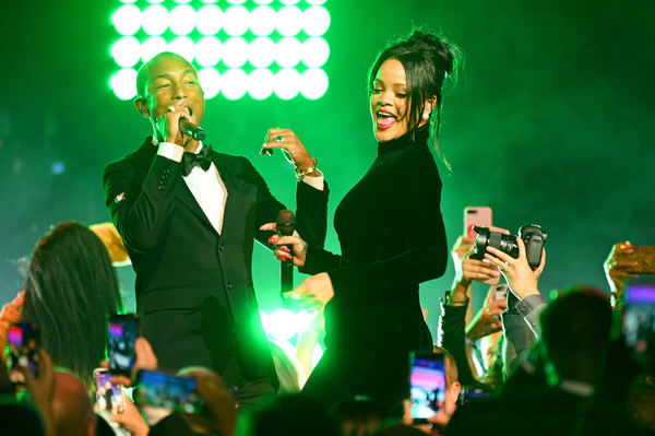 Rihanna+Rihanna+5th+Annual+Diamond+Ball+Benefitting+m2LZj1PmUE_l