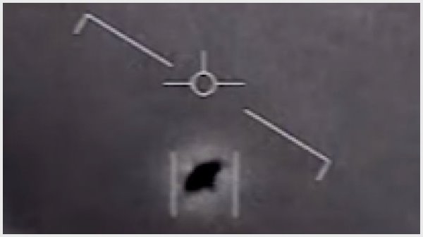Pentagon 'Officially' Publishes Controversial UFO Footage [WATCH]