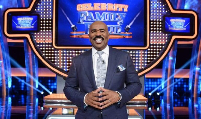 ‘Celebrity Family Feud’ Exclusive Clip Steve Harvey is a Talkative