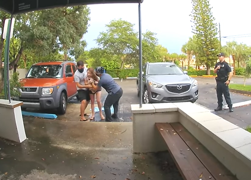 Camera Captures Moment Mom Gives Birth in Parking Lot