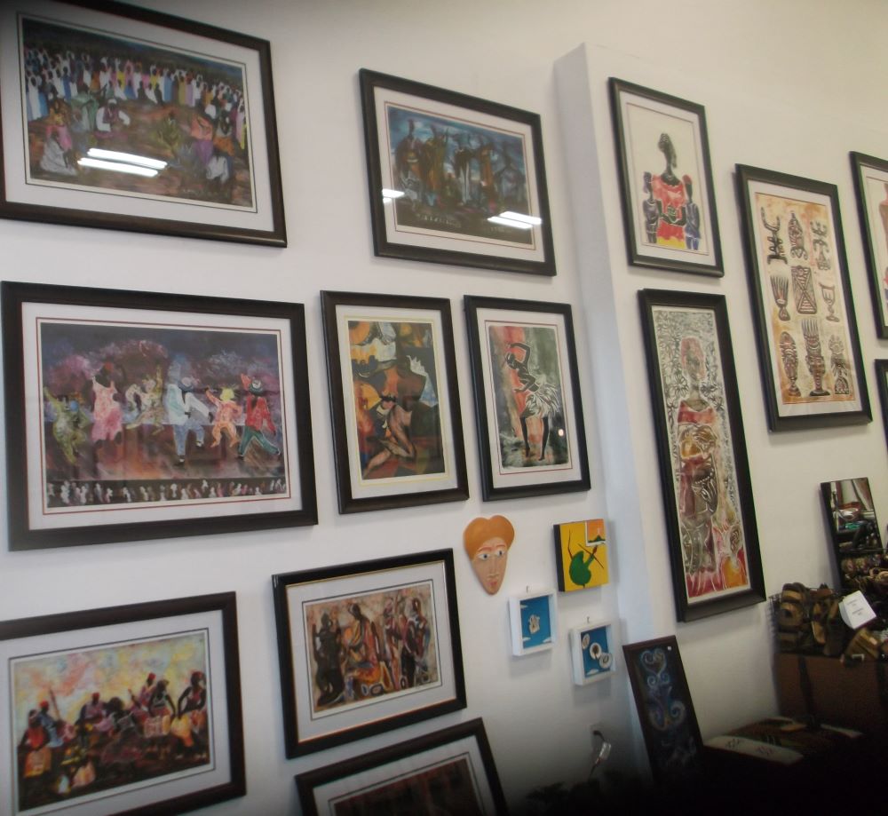 Aziz Gallery Display