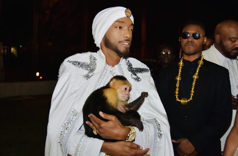 YH3 - King Yahweh with Toby the monkey