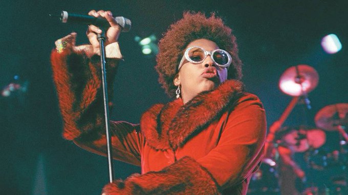 Macy Gray Launches Limited-edition Sneakers to Help Victims of Police Brutality - Vimarsana News
