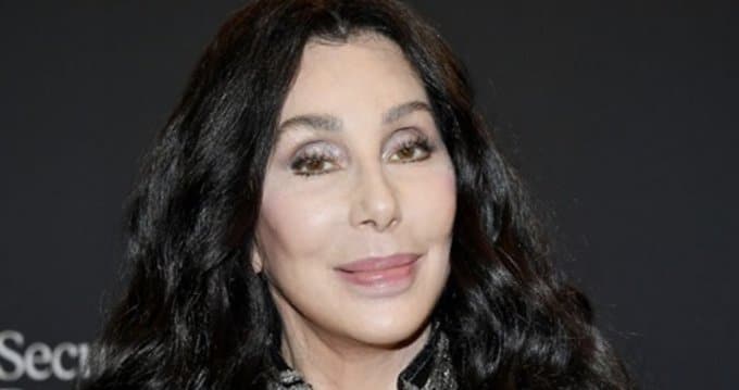 Cher Apologizes Again for Her 'White Savior' Tweet About George Floyd - Vimarsana News