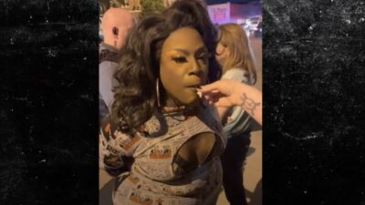 Widow Von'Du vapes during her arrest