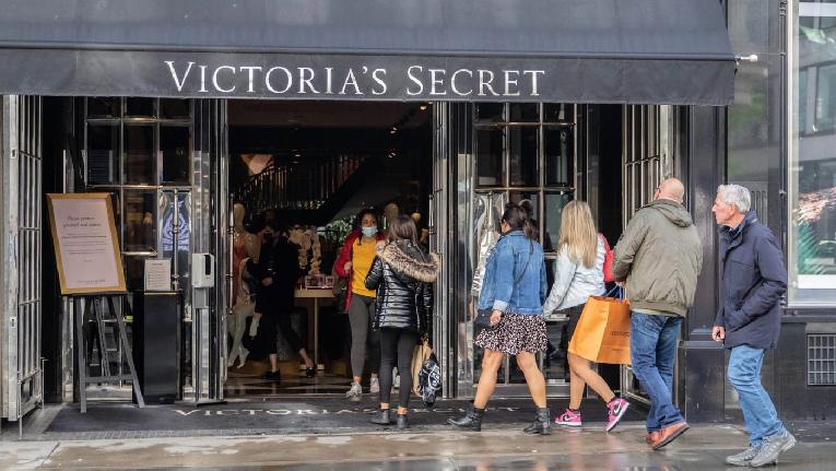 Victoria's Secret store (customers going in - Getty)
