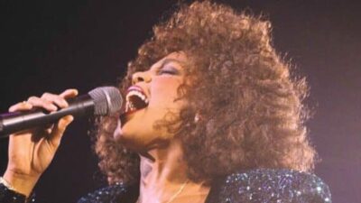Whitney Houston'