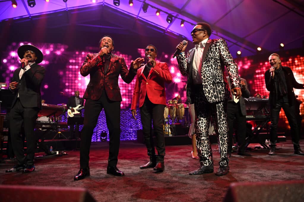 Keep Memory Alive Honors Smokey Robinson And Kenny "Babyface" Edmonds At 25th Annual Power Of Love® – Inside