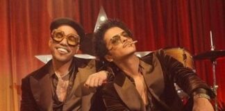 Anderson & Bruno (Smoking out the Window promo pic1) - Instagram