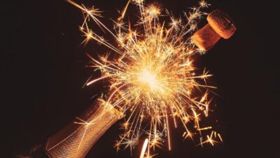New Year's Celebration (Champagne uncorked) - photo - Unsplash