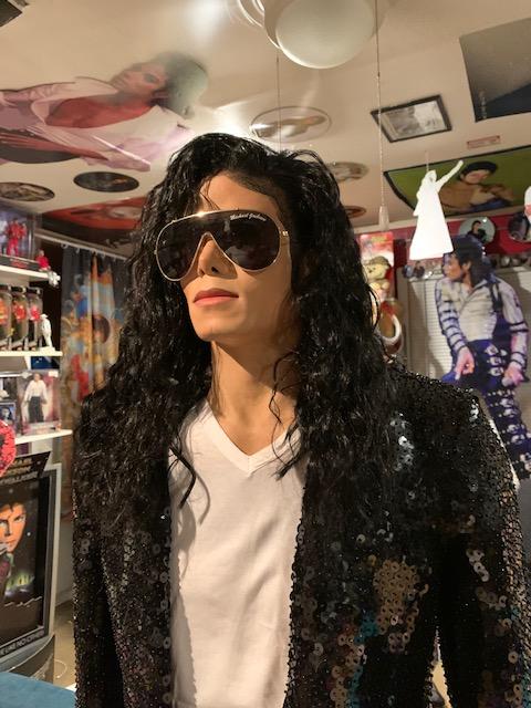 Ryan O'Neal's Michael Jackson memorabilia collection