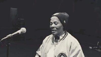Dionne Warwick - Power in the Name (screenshot)