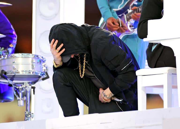 Eminem kneels at Super Bowl (Getty)
