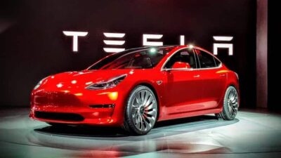 Tesla - Model 3 Red