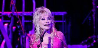 Dolly Parton (Jason Kempin-Getty Images)