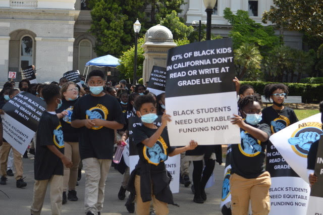 Students and teachers from across the state visited the State Capitol to show their support of AB 2774 (CBM photo by Antonio Ray Harvey).
