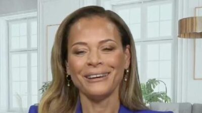 Sonya Curry (Tamron screenshot)