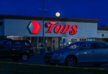 TOPS Supermarket - at night (Matt Burkhartt-The Washington Post-Getty Images )
