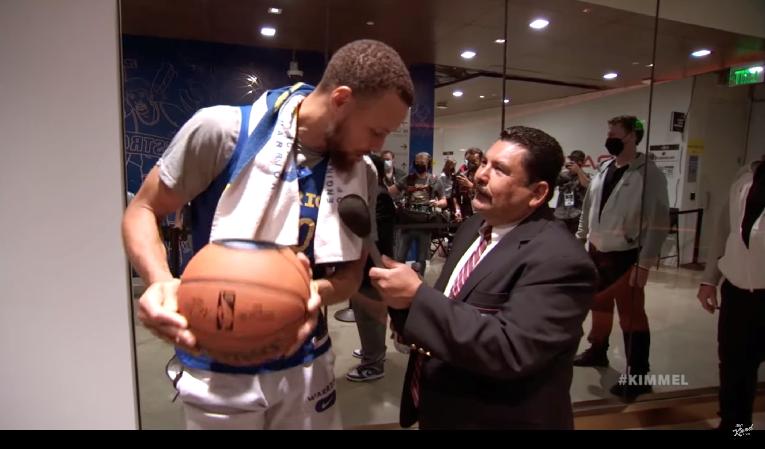 Steph Curry and Guillermo - screenshot