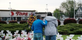 Tops grocery store memorial (Spencer Platt-Getty Images)