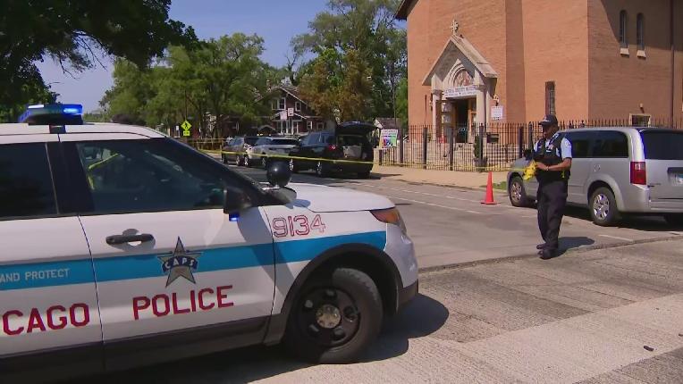 Chicago Church - 3 people shot