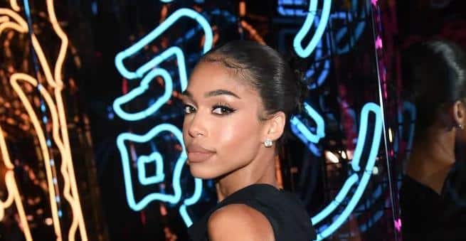 Video Clips Shows Lori Harvey Spoiling Her Man – Kyrie Irving Wants to Get Out of Brooklyn & More| PicsVideos
