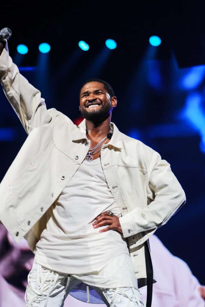 Usher performs during The 2022 Beloved Benefit, Credit Ivan Thomas