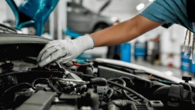 Auto Mechanic (Svitlana-Adobe Stock)