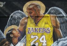 Kobe Bryant & Gianna Bryant Mural (Mario Tama-Getty Images)