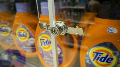 US Drug Stores - Tide (Richard B Levine-Levine Roberts-Newscom-ZUMA Press)
