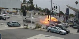 Windsor Hills (LA) crash that killed 6 - screenshot