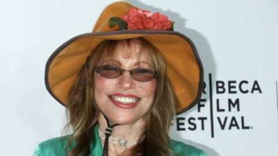 Carly Simon