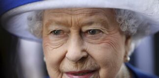 Queen Elizabeth (Dan Kitwood-Getty Images)