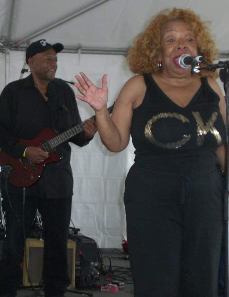 Ray Bailey and Brenda Lee Eager: Photo Credit, Ricky Richardson