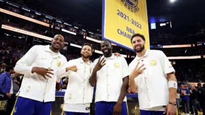 Andre Iguodala, Stephen Curry, Draymond Green and Klay Thompson (Getty Images)