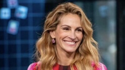 Julia Roberts smiling