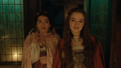Isabela Merced & Kaitlyn Dever- Rosaline