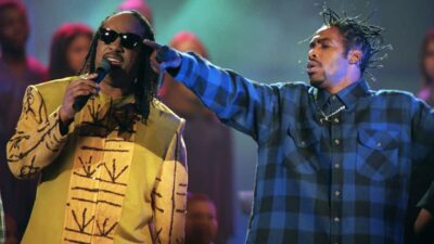 Stevie Wonder, left, and Coolio perform "Gangsta's Paradise" at the 1995 Billboard Music Awards