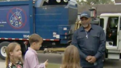 Triplets reunite with Orlando garbage collector - via wesh