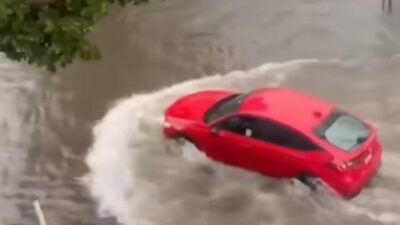 California Flooding - screenshot