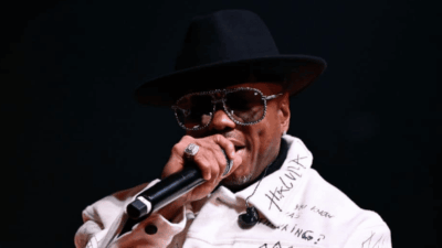 R&B crooner Donell Jones