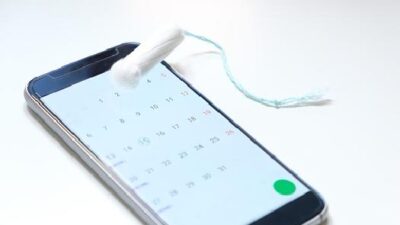 Smartphone & tampon - iStock
