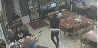 Taco Store Customer Shoots Robber - screenshot