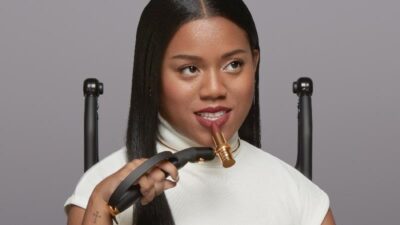 Woman using L'Oreal HAPTA device (L'Oreal)