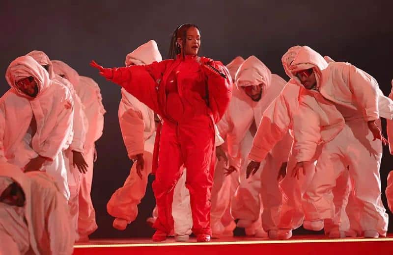 Rihanna Super Bowl Halftime / Getty