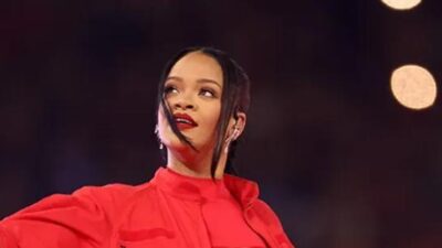 Rihanna Super Bowl Halftime / Getty