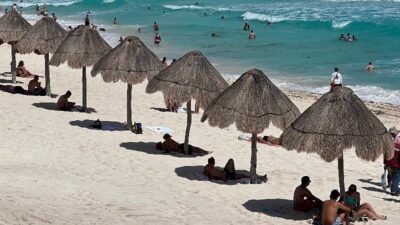 Cancun beach (Daniel Slim-AFP-Getty Images)