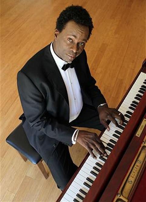 Jazz pianist Kevin Toney